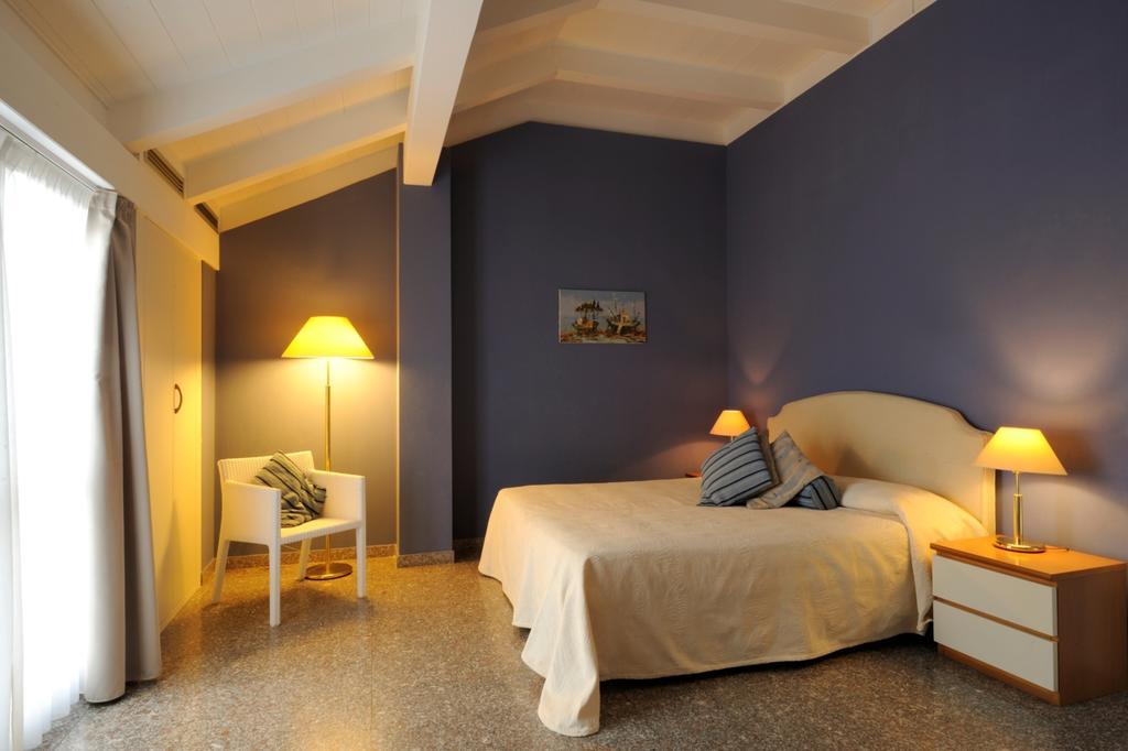 Residence Oliveto Ceriale Zewnętrze zdjęcie