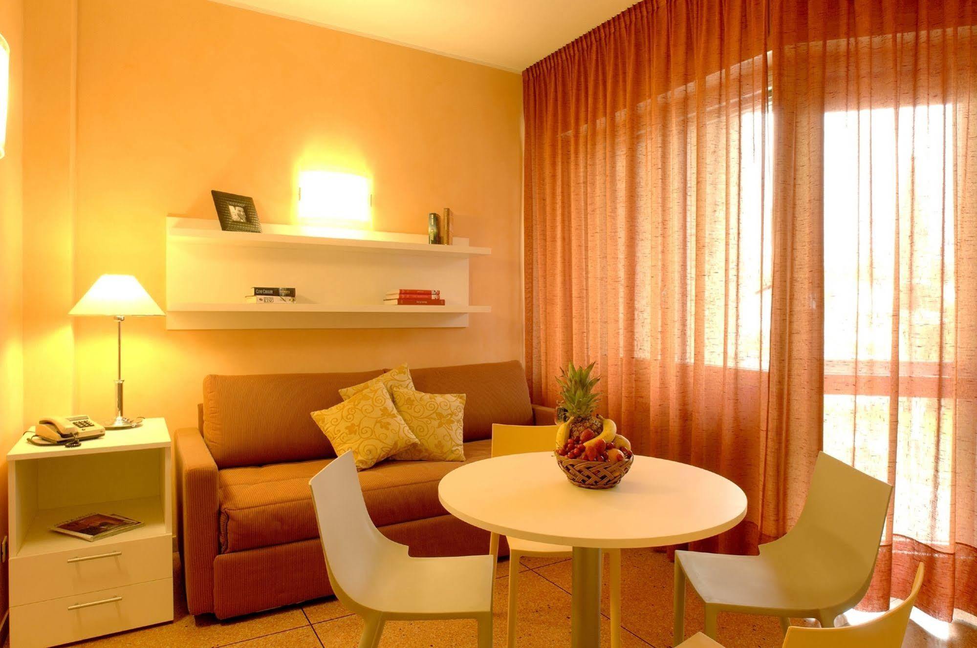 Residence Oliveto Ceriale Zewnętrze zdjęcie